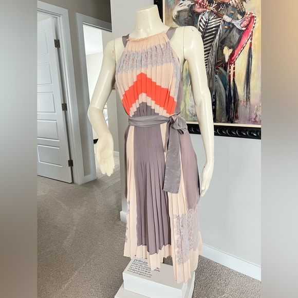 NWT BCBGMaxAzria “Marly” Dress – Pre-Fall 2012 Runway Collection – Size XS - Picture 2 of 10